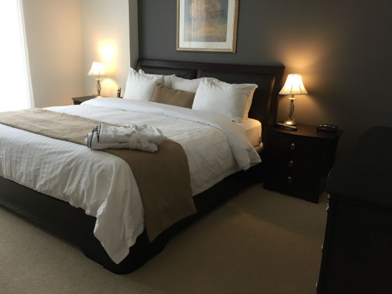 King Size beds in Luxury Suites