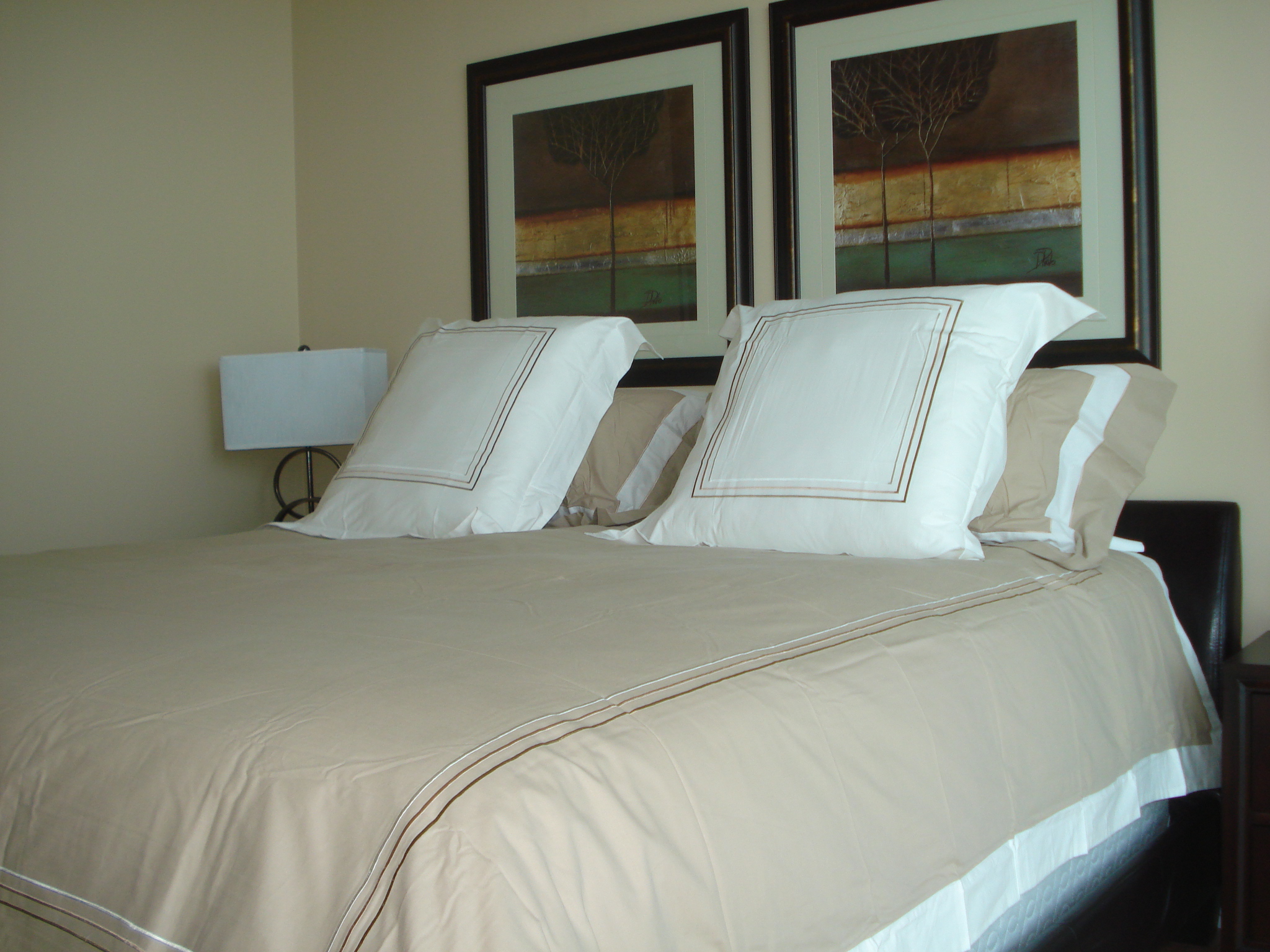 King Size Bed in Master in large suites